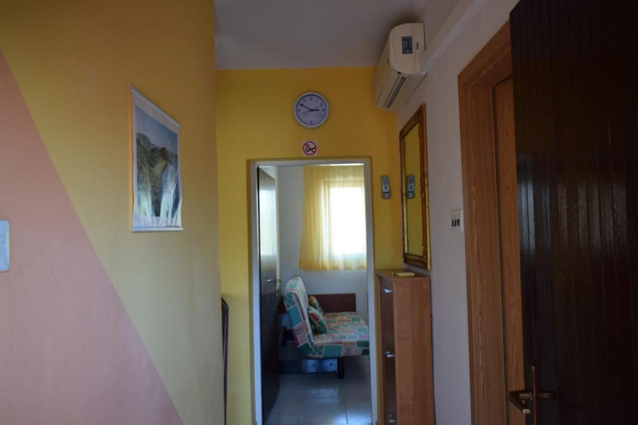 Apartmani Veronika 닌 외부 사진