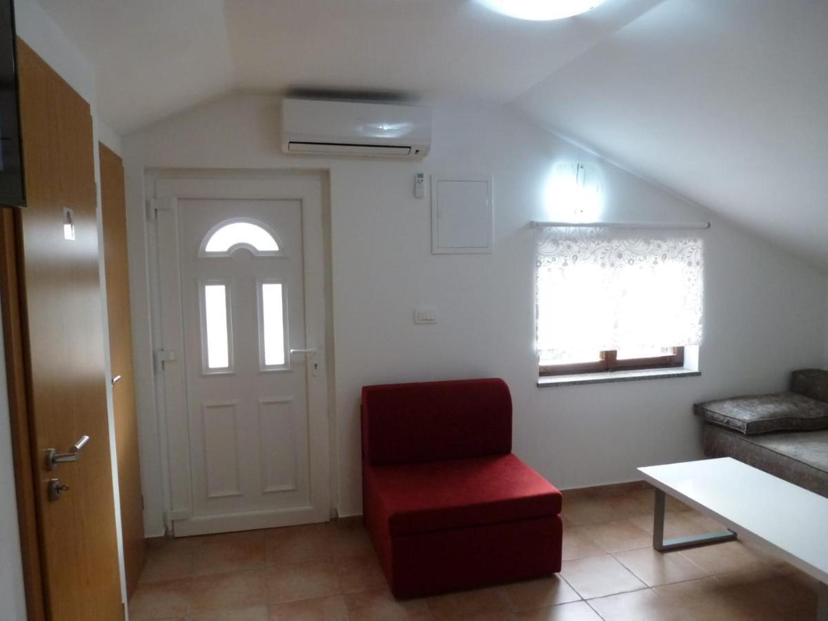 Apartmani Veronika 닌 외부 사진